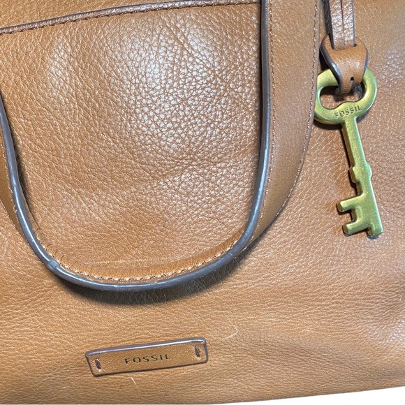 Fossil Cow Hide Leather Bag - Picture 2 of 16